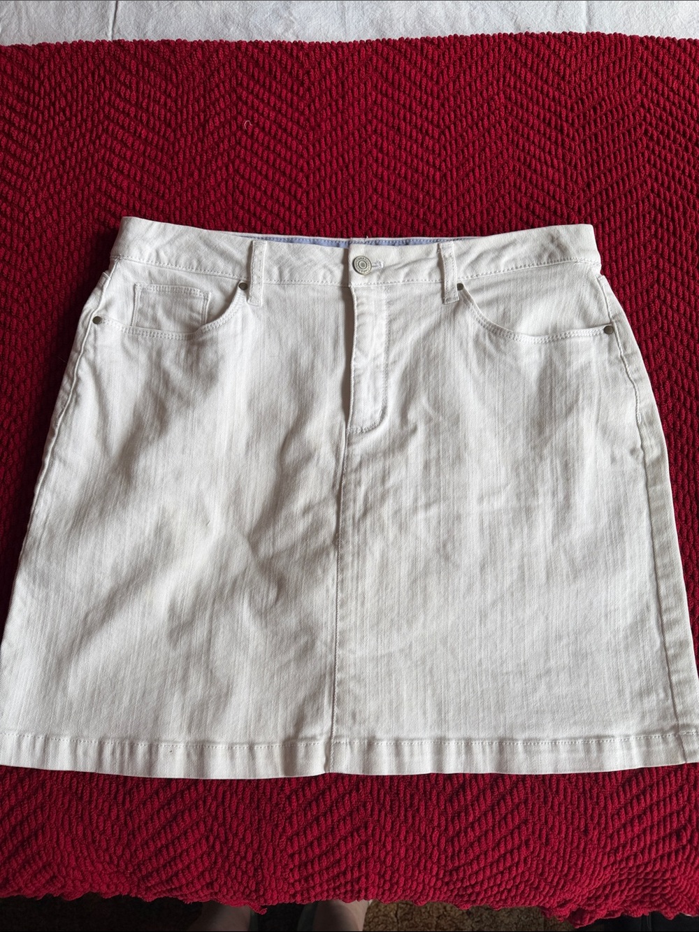 Croft & Barrow White Denim Skort - size Woman’s 14